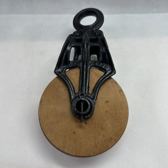 Antique Vintage Myers 857 B Cast Iron Block with Moline Ironworks Wood Wheel - Picture 7 of 7